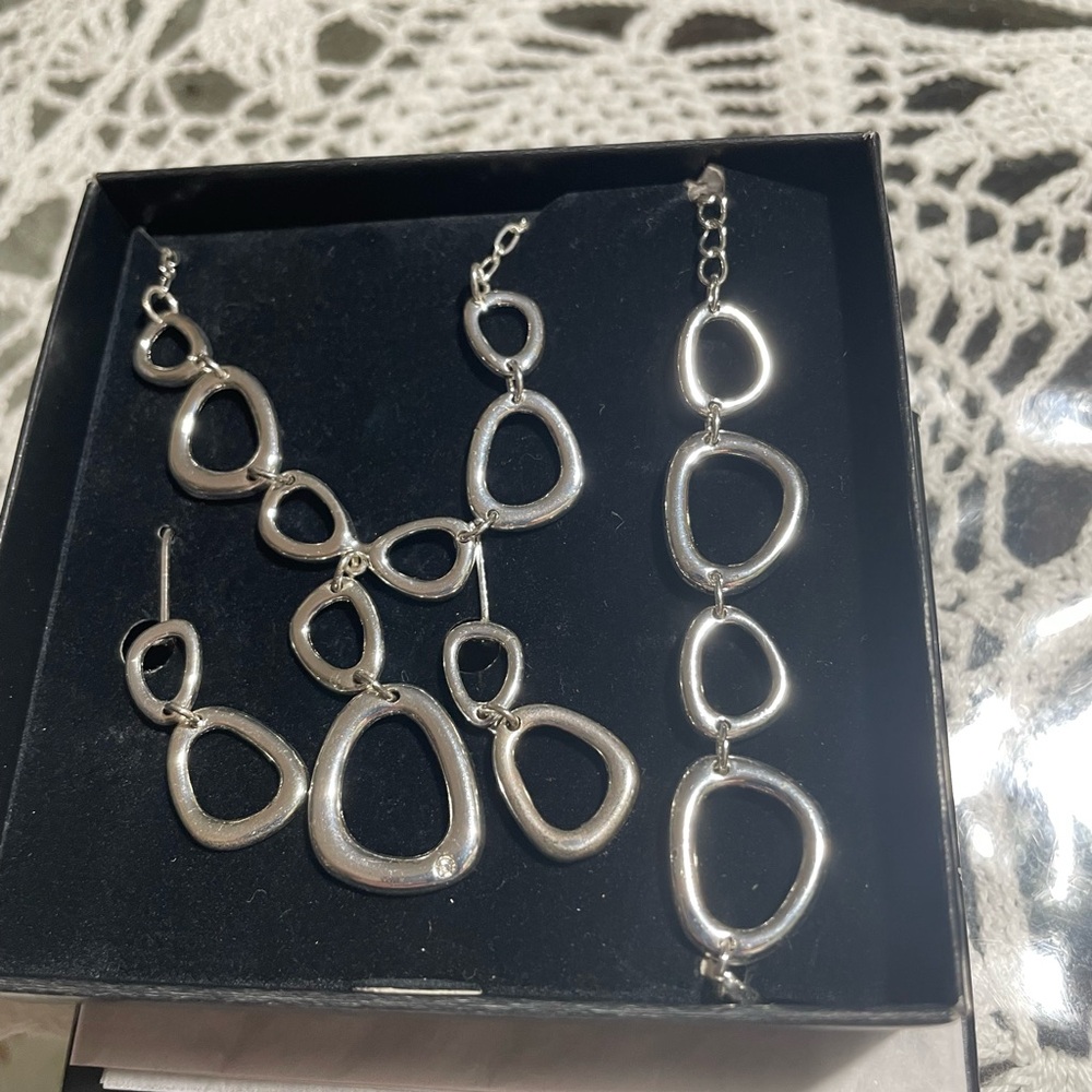 Elegant Silver Jewelry Set